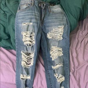 Fashion nova boyfriend style jeans